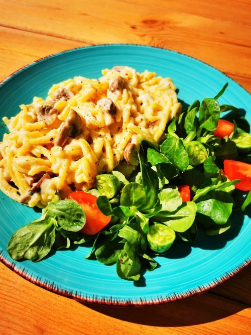 Keto Spätzle mit Rahmschwammerl